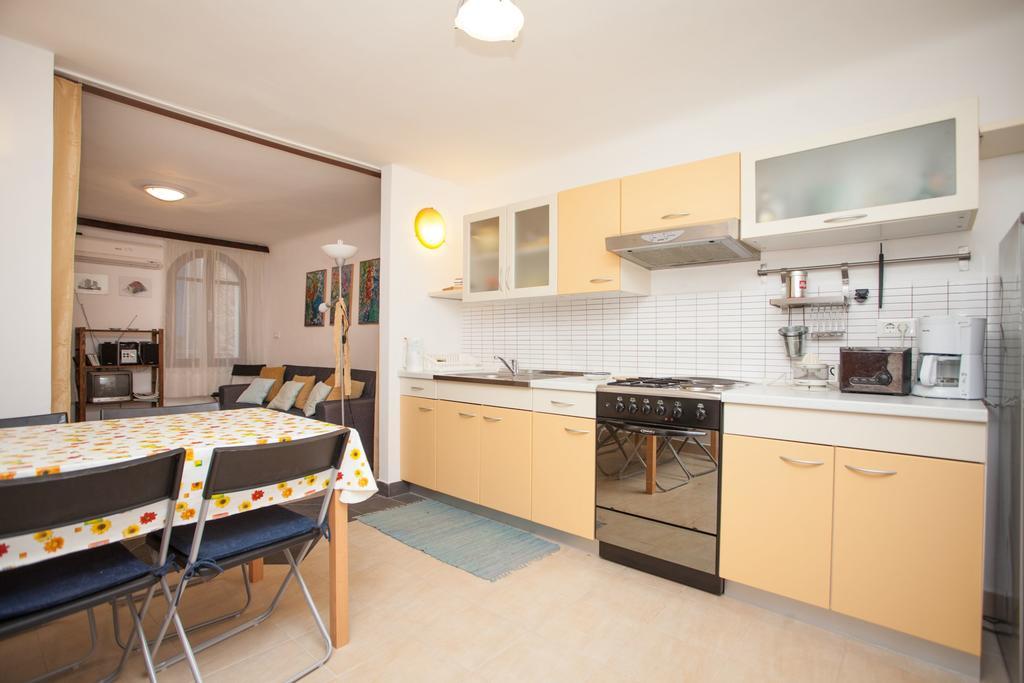 Apartment Zdenac Ровинь Экстерьер фото